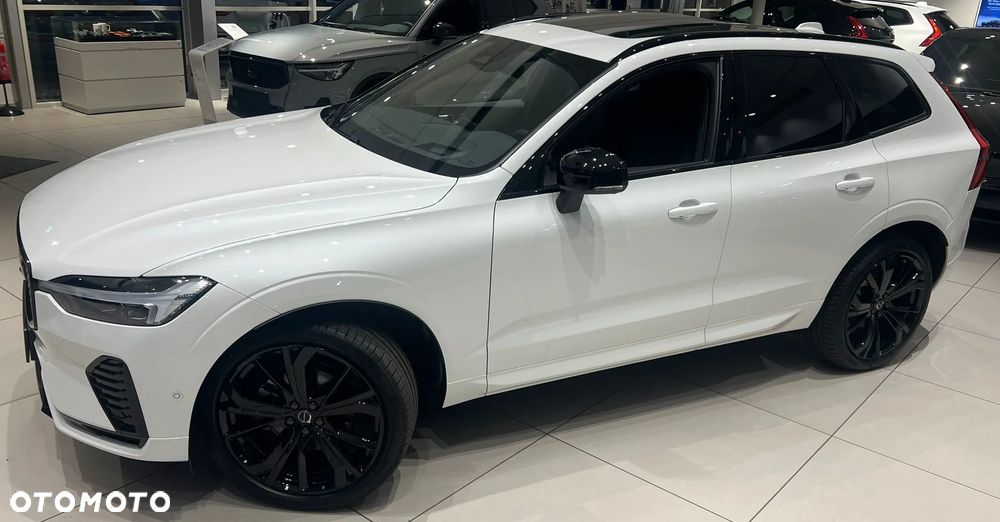 Volvo XC 60 B5 B AWD Ultimate Bright - 12