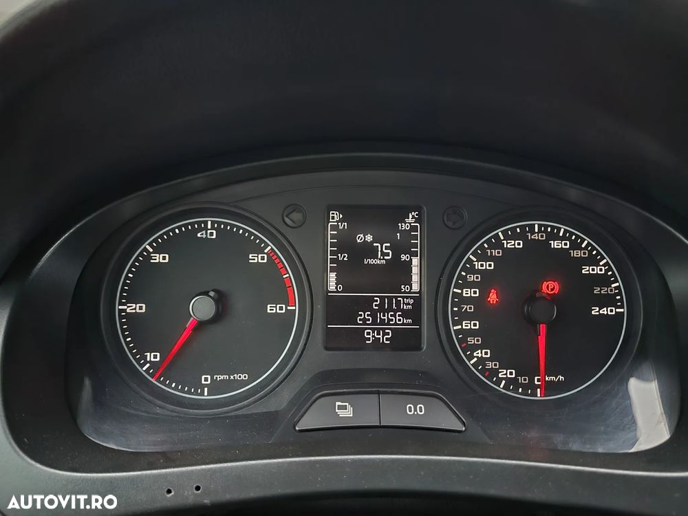 Seat Toledo 1.6 TDI DPF Ecomotive Reference Salsa - 6