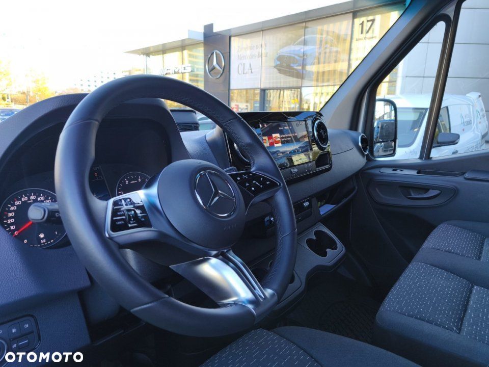 Mercedes-Benz Sprinter - 7