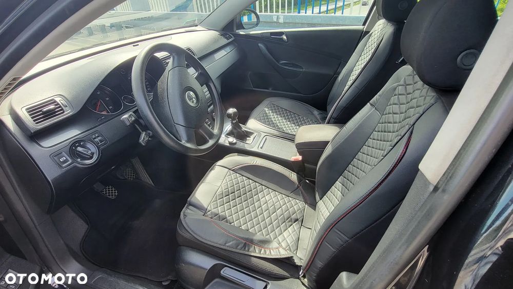 Volkswagen Passat 1.9 TDI Comfortline - 8