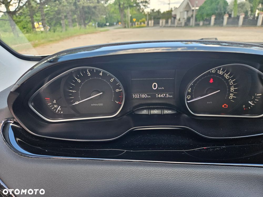 Peugeot 208 1.4 VTi Active - 11