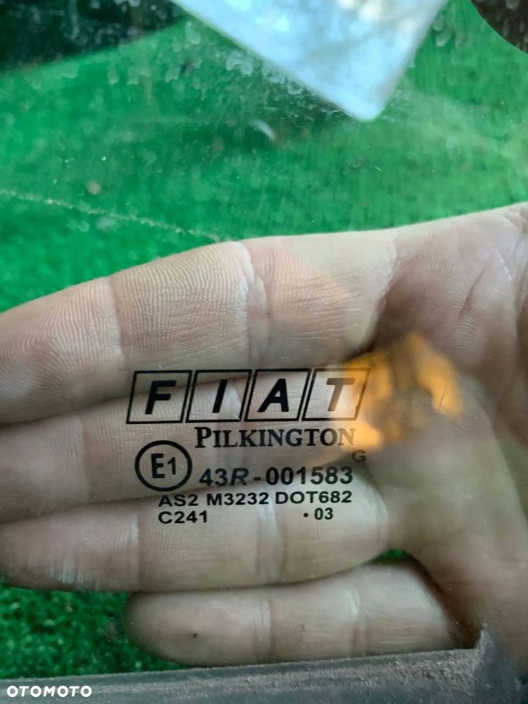 Szyba drzwi lewy przód przednia Fiat Panda II 2004 WWA - 2