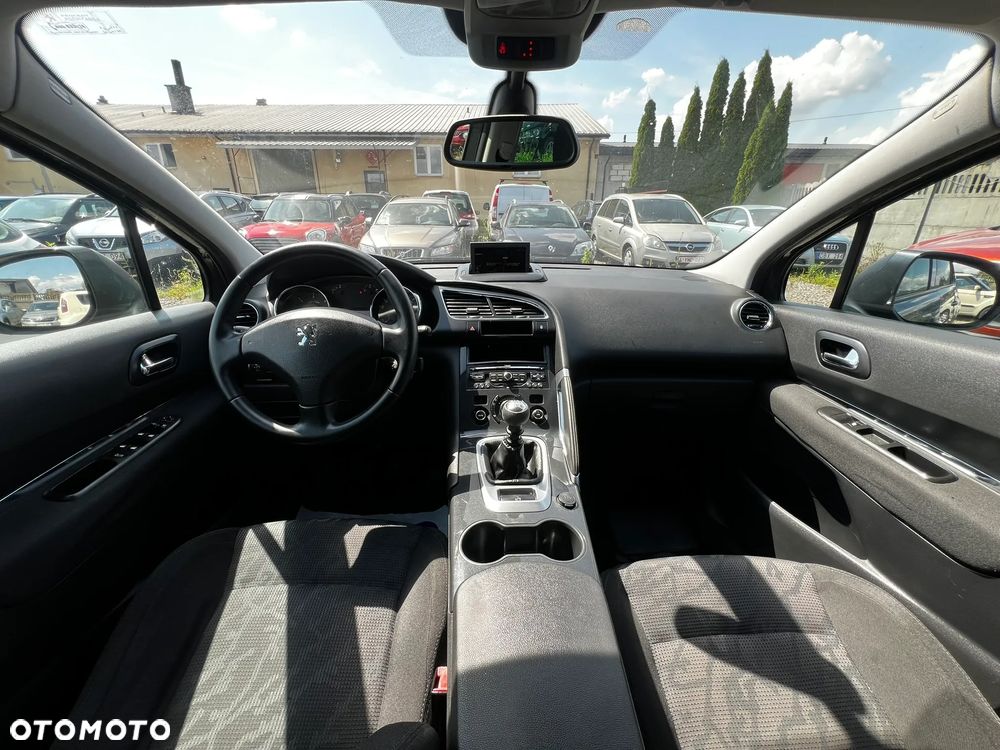 Peugeot 3008 1.6 HDi Premium - 16