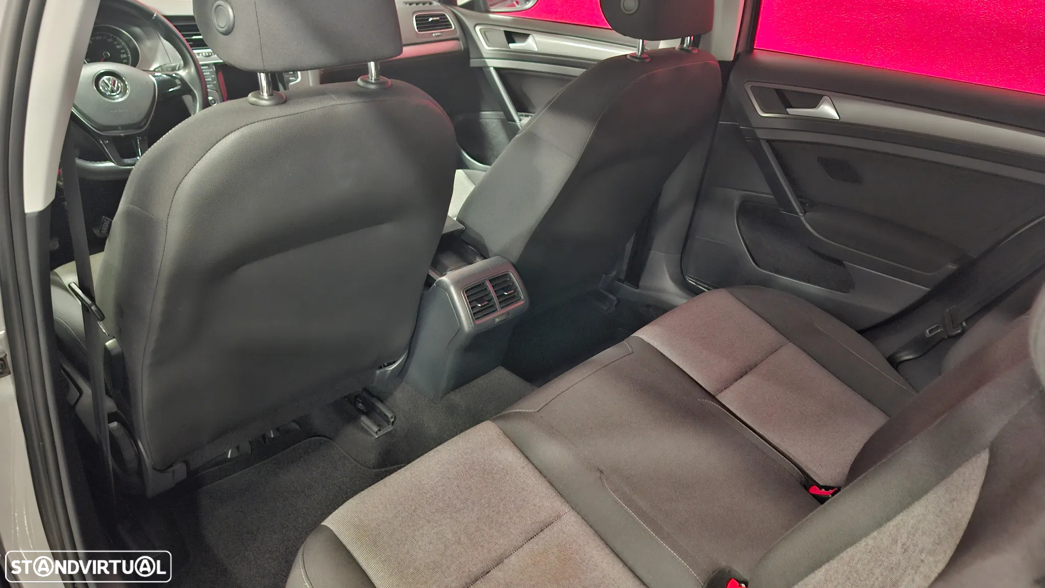 VW Golf 1.6 TDi Trendline - 24
