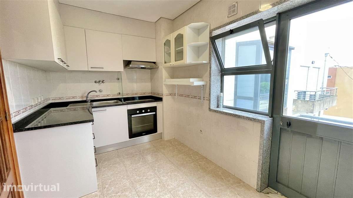 T2-Póvoa de Varzim-Garagem - Grande imagem: 4/10