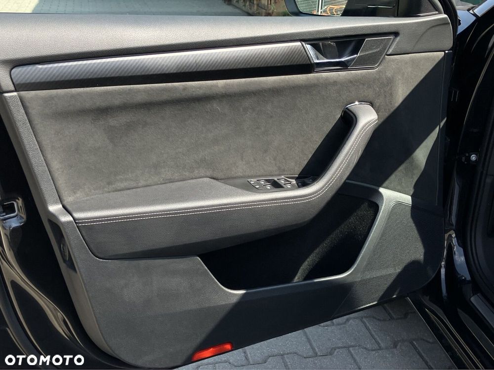 Skoda Superb 2.0 TDI SCR Sportline DSG - 13