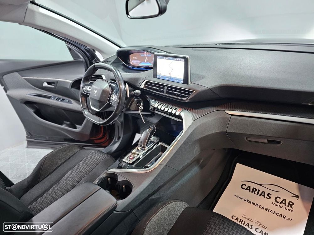 Peugeot 5008 1.5 BlueHDi Allure Pack EAT8 - 22