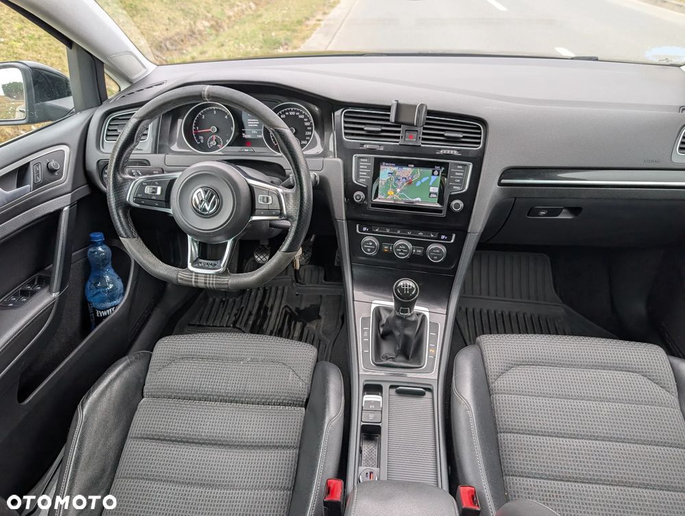 Volkswagen Golf 1.6 TDI BlueMotion Technology Comfortline - 17