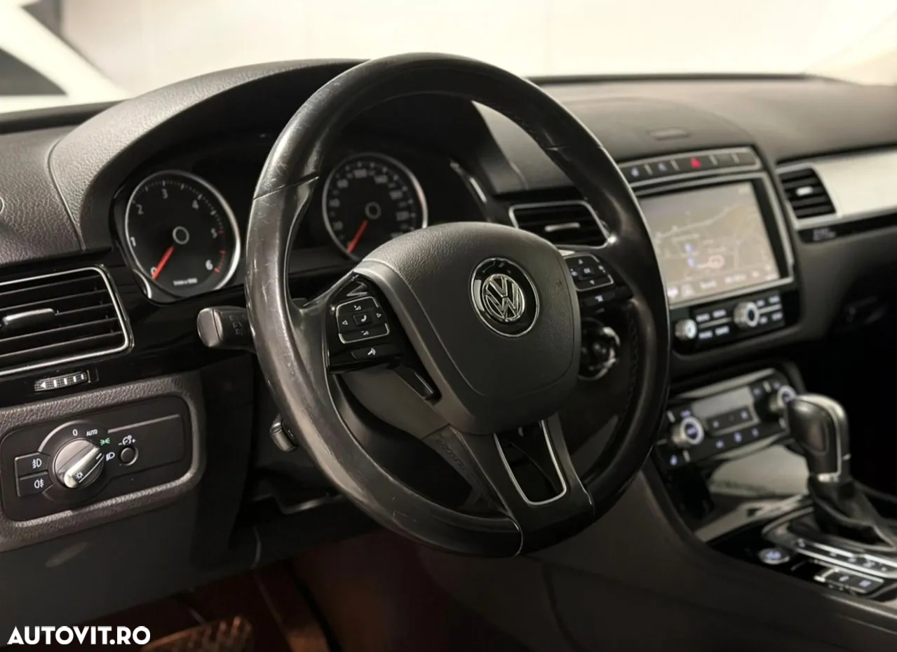Volkswagen Touareg - 5