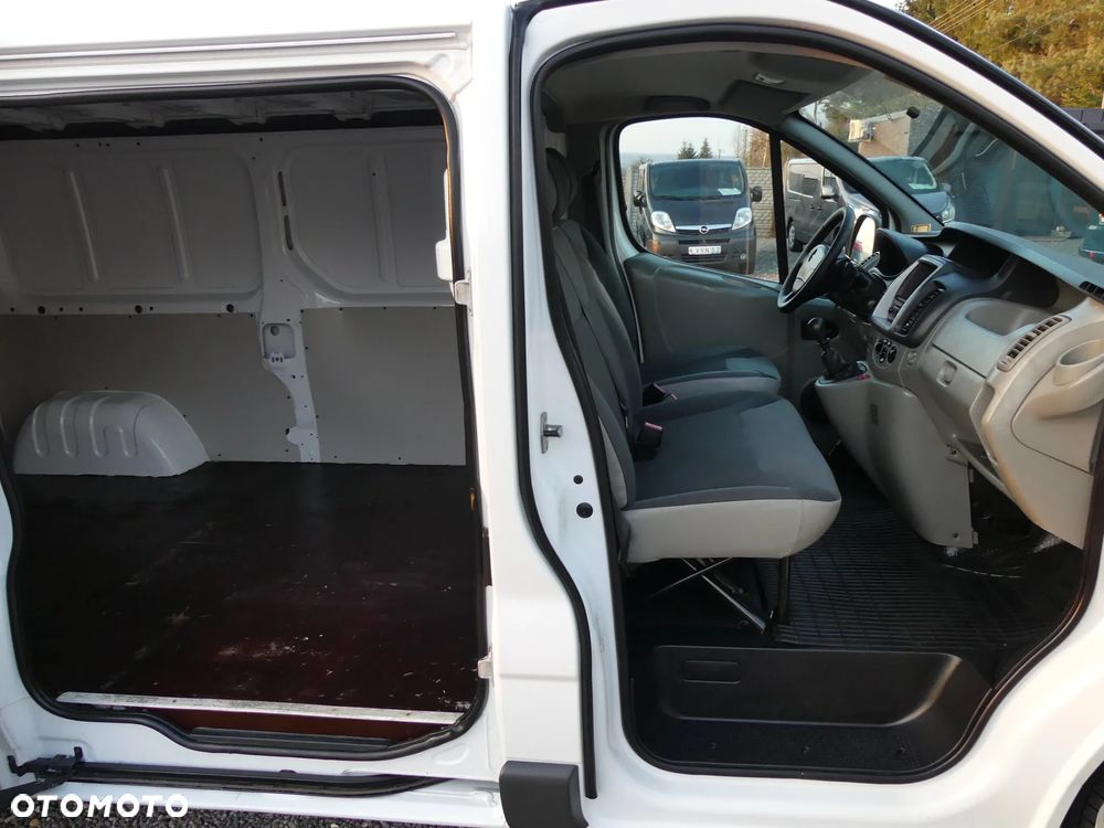 Opel VIVARO 2.0CDTI*115KM*2011 - 12