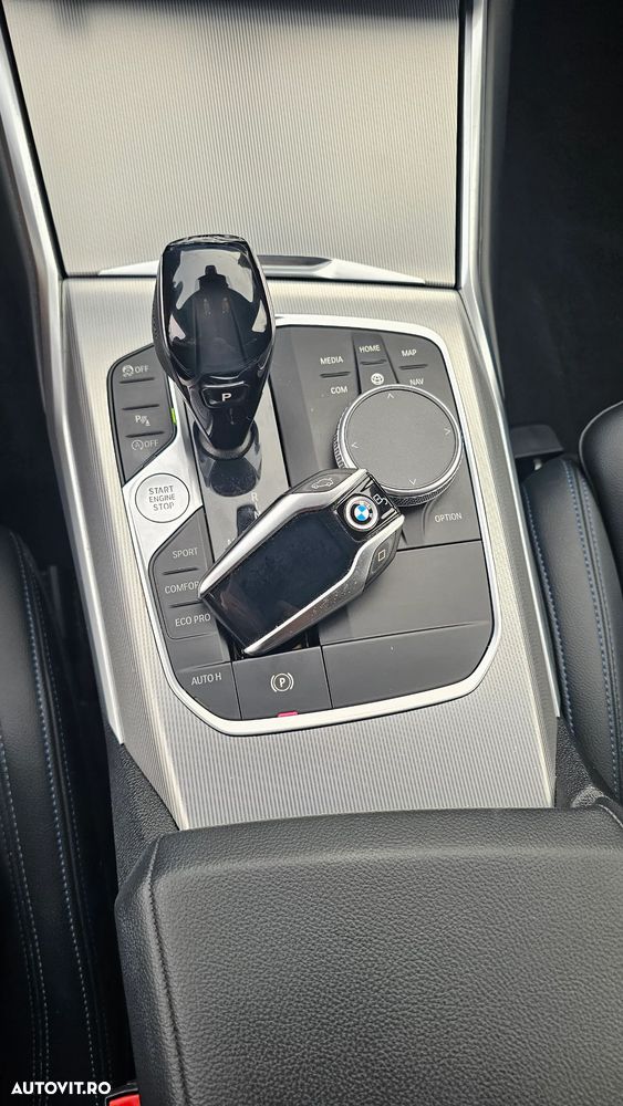 BMW Seria 3 320i xDrive AT - 12
