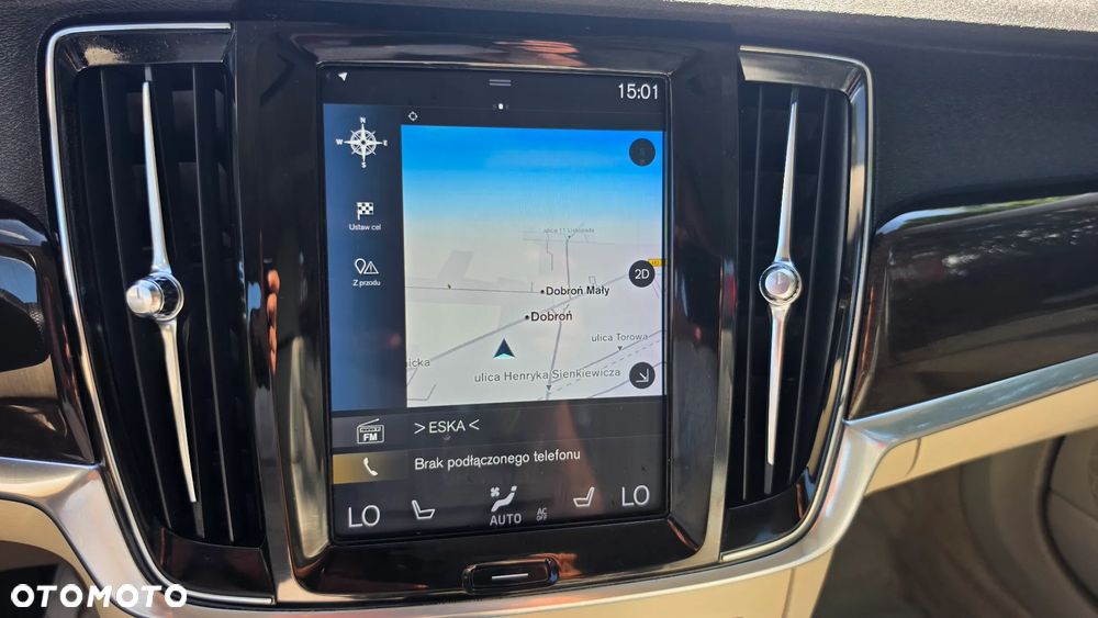 Volvo V90 D4 Geartronic Momentum - 24
