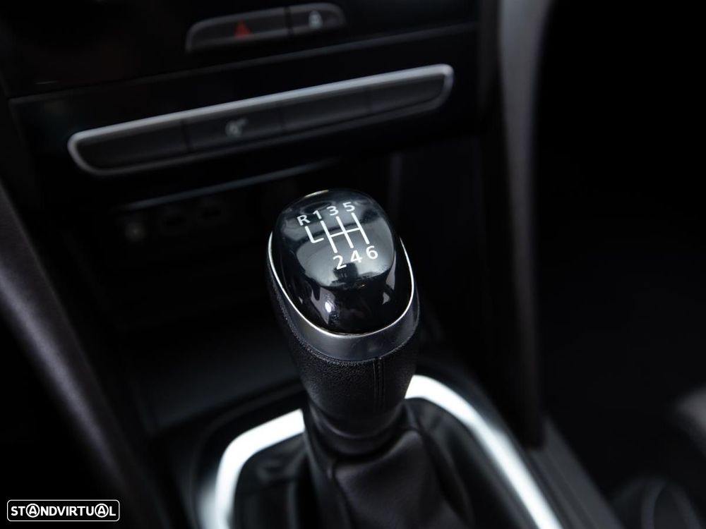 Renault Mégane Sport Tourer 1.3 TCe Limited - 15
