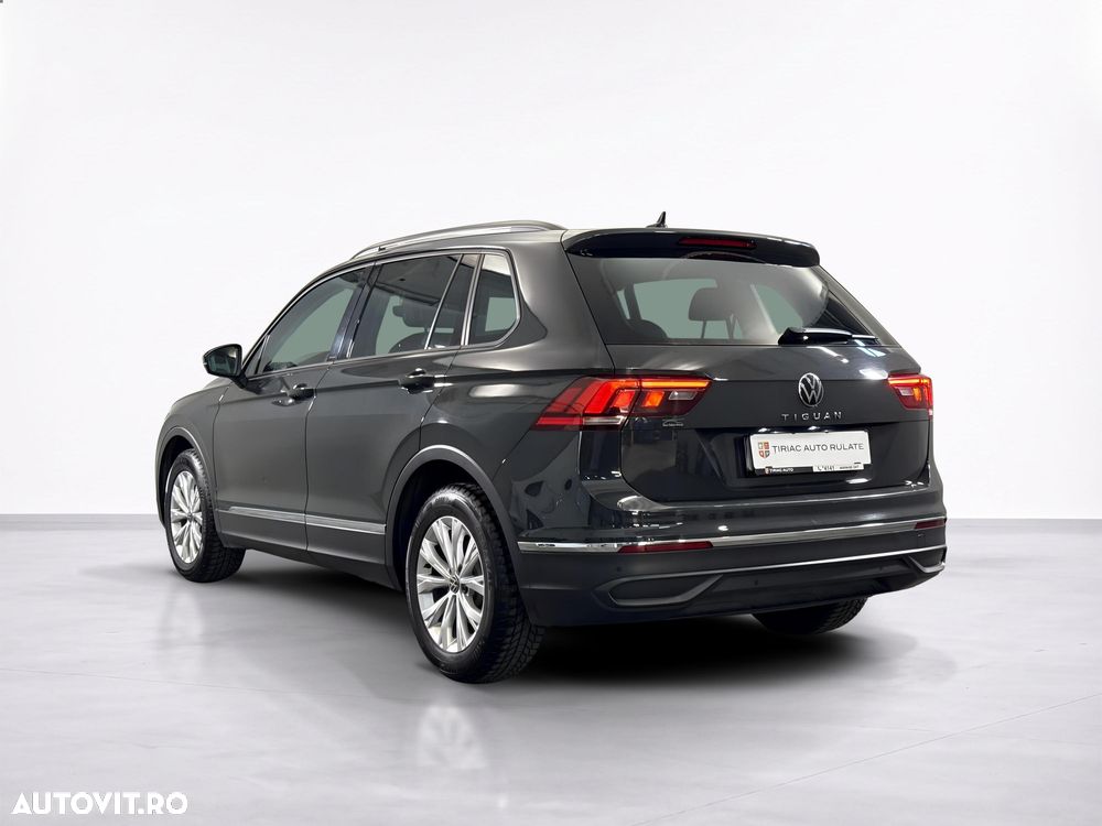 Volkswagen Tiguan - 4