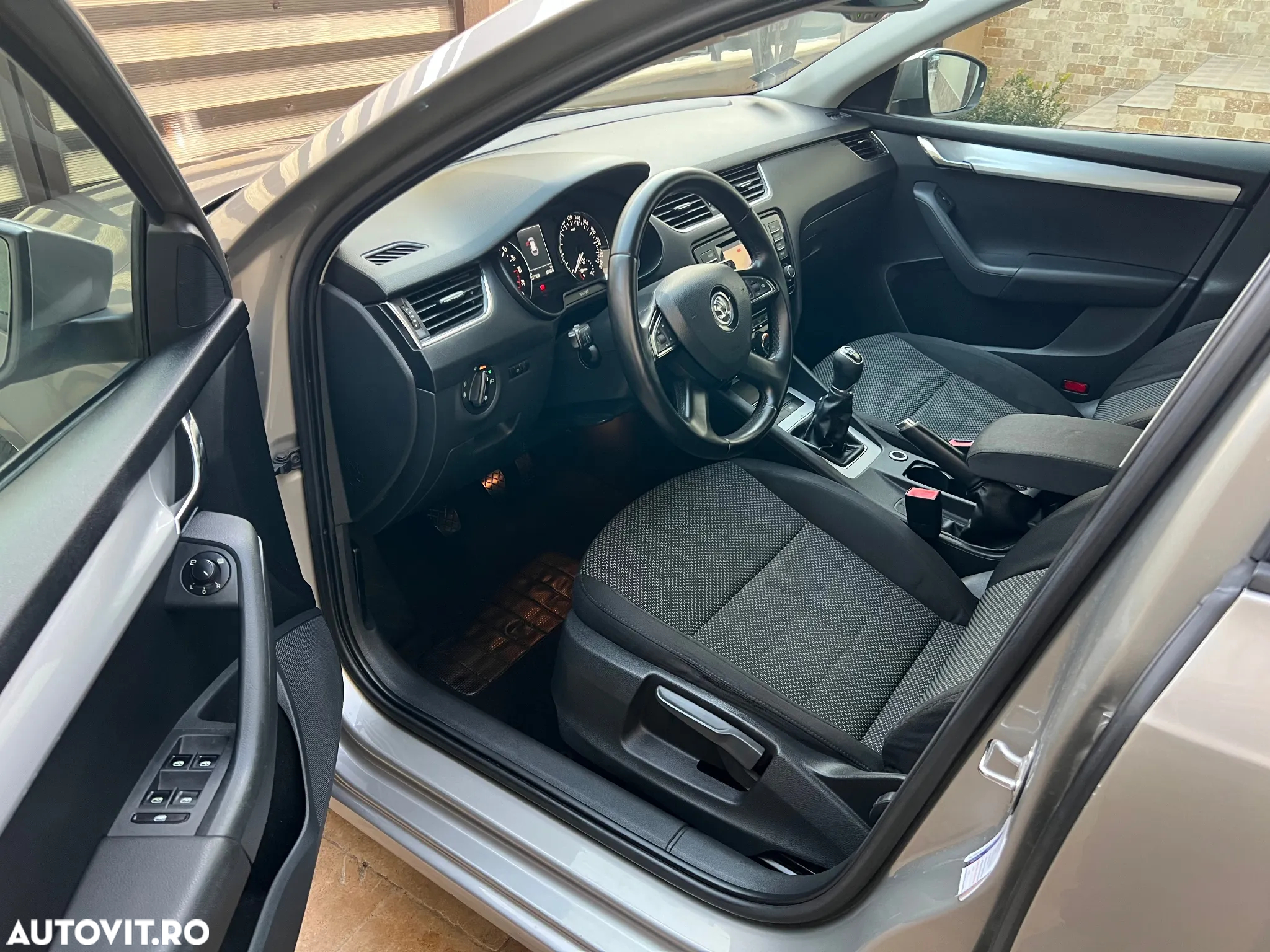 Skoda Octavia Combi 1.6 TDI Green tec Edition - 10