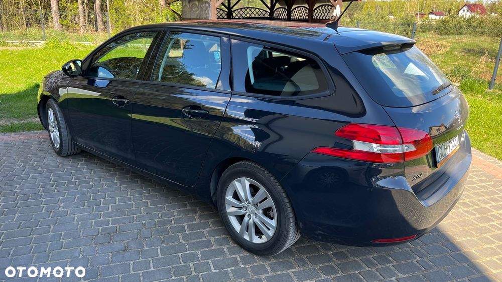 Peugeot 308 e-HDi FAP 115 Stop&Start Business Line Niveau 1 - 6