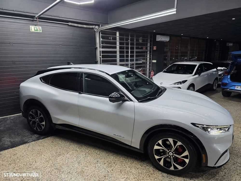 Ford Mustang Mach-E AWD PREMIUM - 16