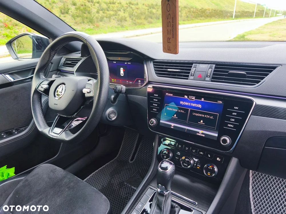 Skoda Superb 2.0 TSI Sportline DSG - 9
