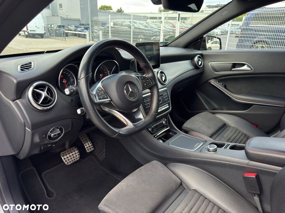 Mercedes-Benz CLA - 14