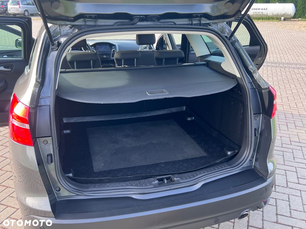 Ford Focus 2.0 TDCi Titanium ASS - 14
