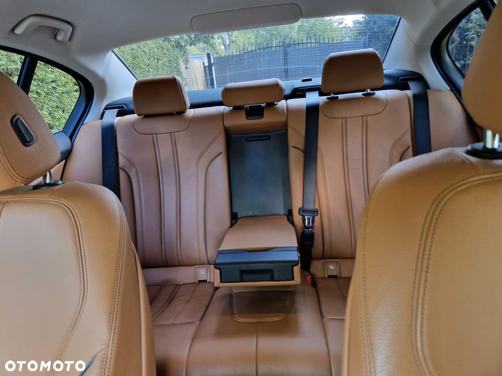 BMW Seria 5 518d Luxury Line - 4