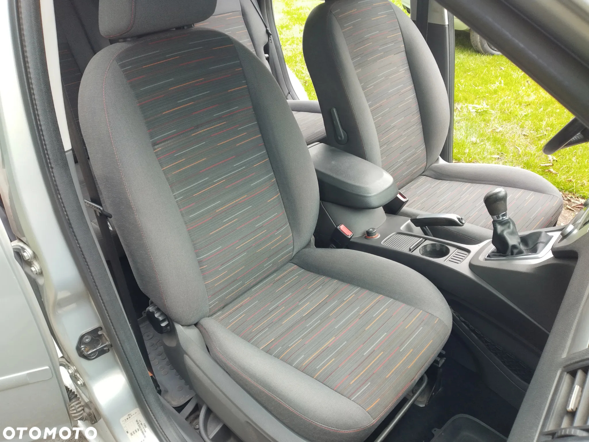 Ford C-MAX 1.8 TDCi Ambiente - 7