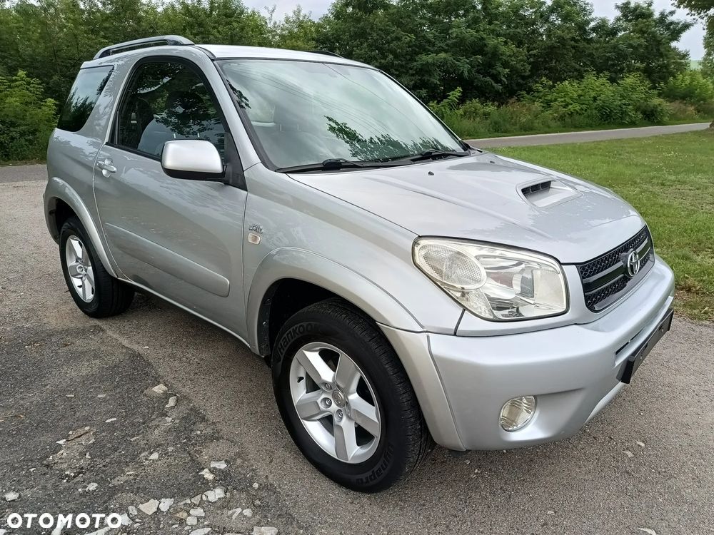 Toyota RAV4 D-4D 4x4 - 3