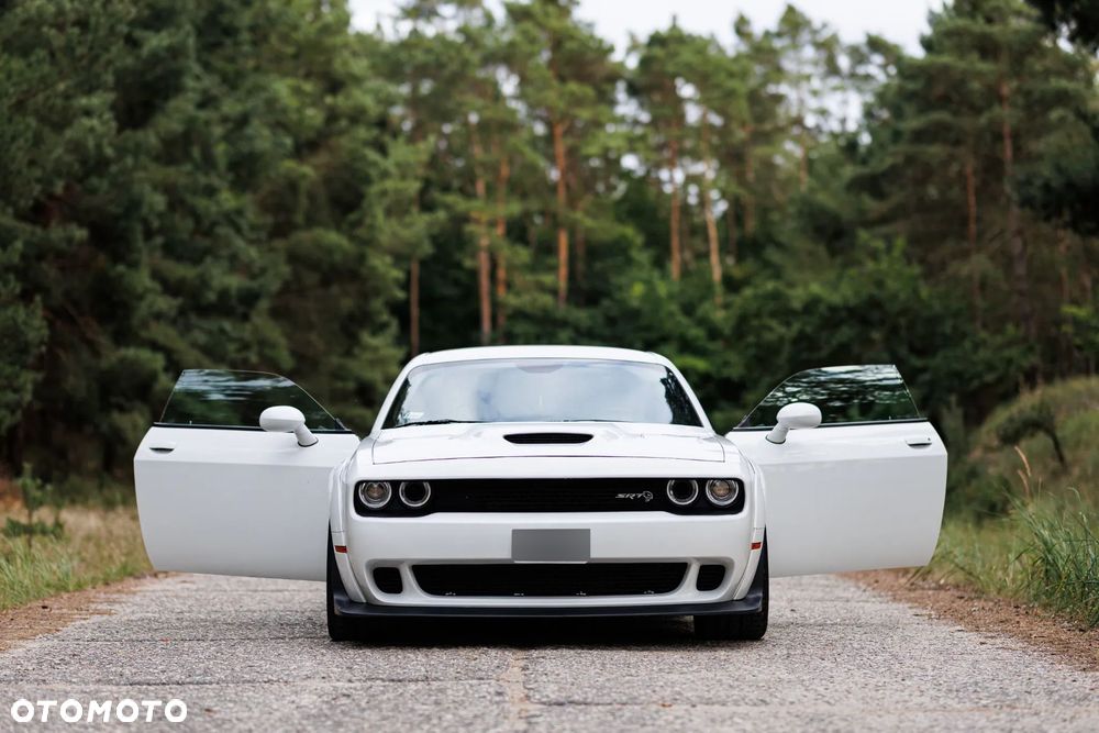 Dodge Challenger 6.2 Hellcat Widebody - 8