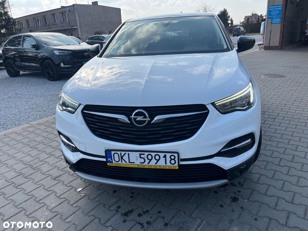 Opel Grandland X 1.2 T GPF Design Line S&S - 11