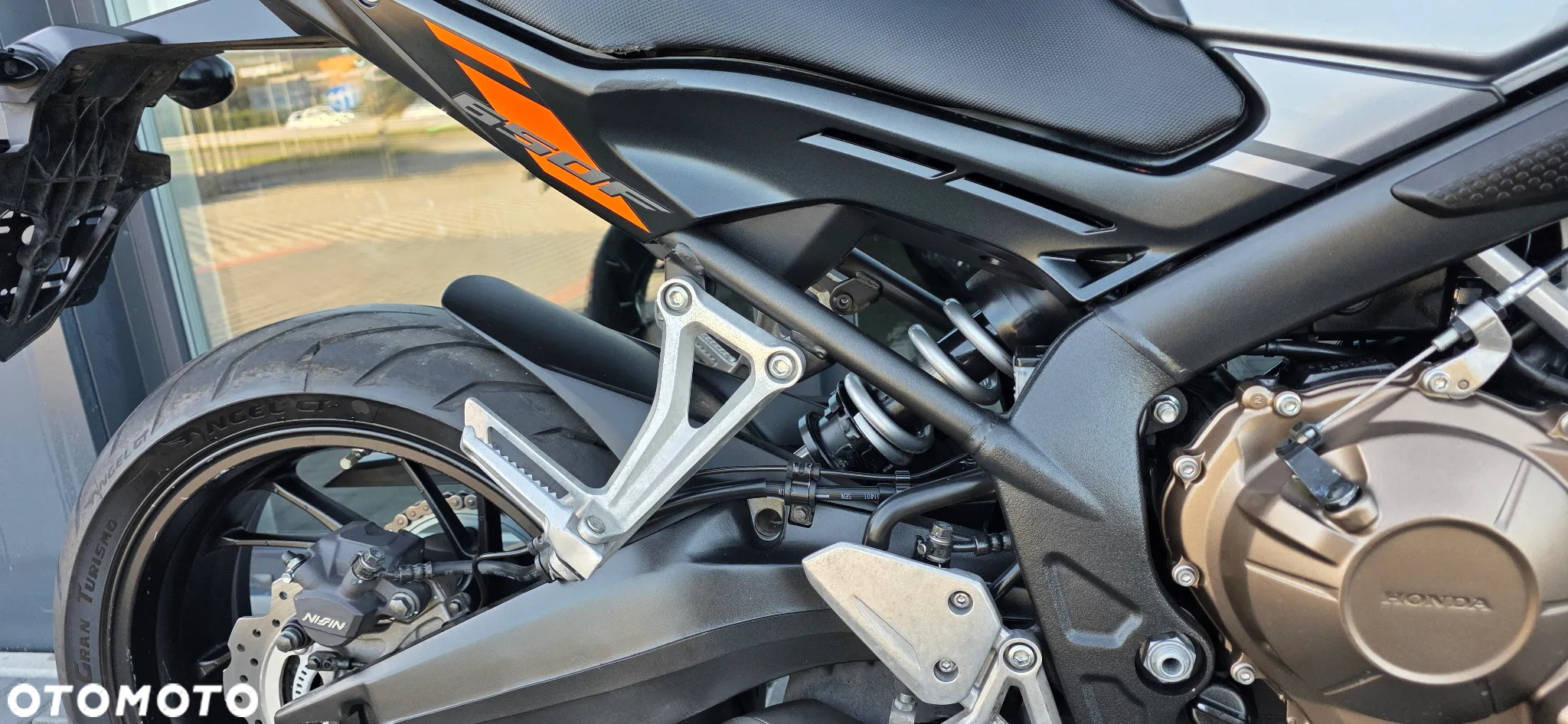 Honda CB - 16