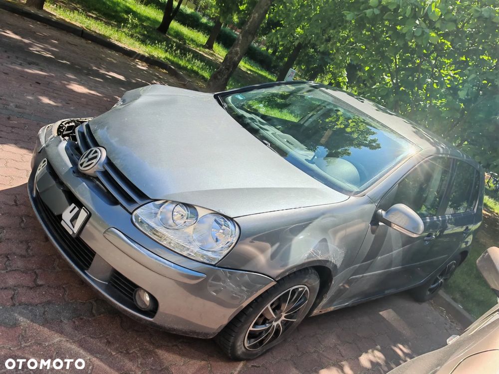 Volkswagen Golf 1.6 Trendline - 1