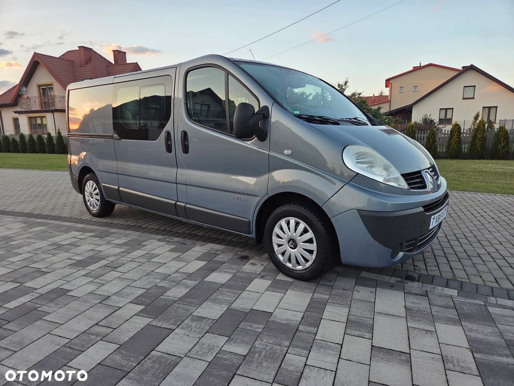 Renault TRAFIC VIVARO LONG KLIMA TEMPOMAT ORYGINAŁ DUBEL KABINA ZADBANY FULL OPCJA DOPOSAŻONY - 2