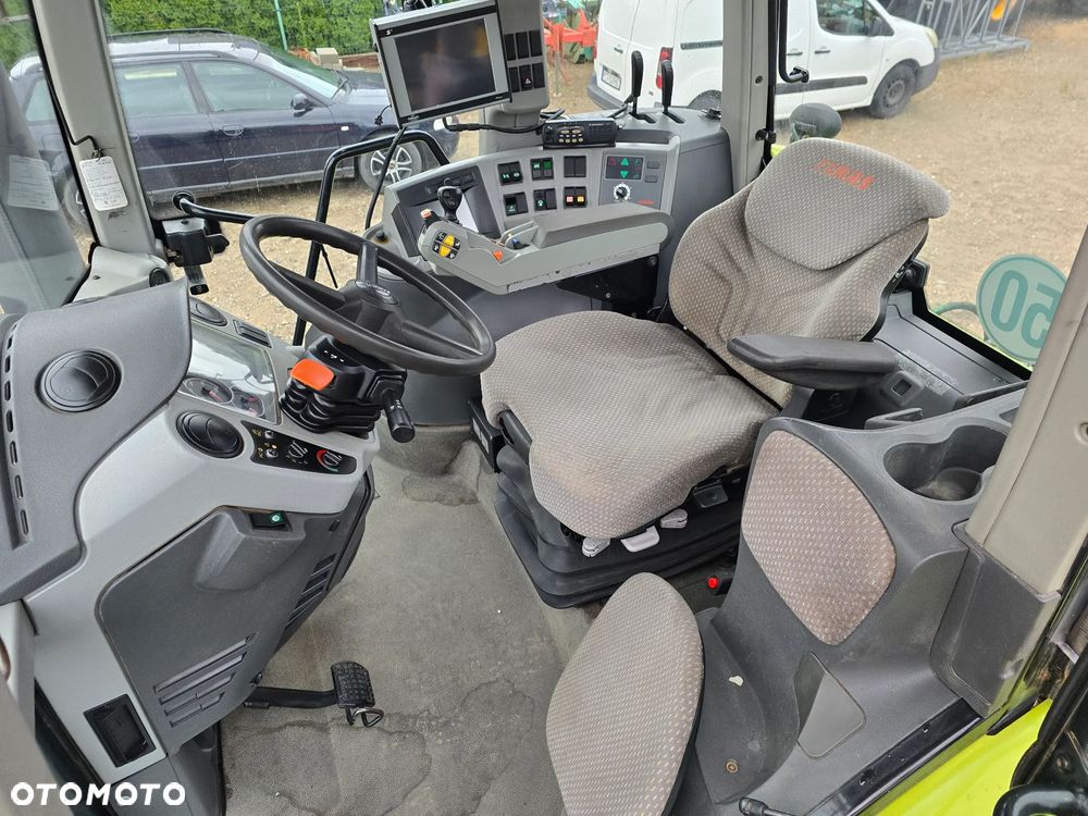 Claas Axion 820 - 8