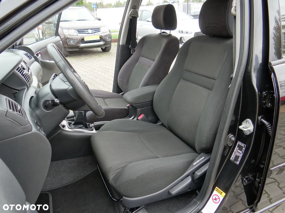 Toyota Corolla 1.4 VVT-i Sol - 23