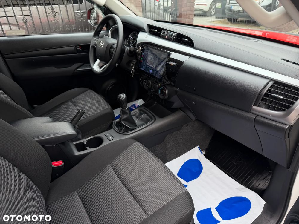 Toyota Hilux 2.4 D-4D Double Cab DLX 4x4 - 13