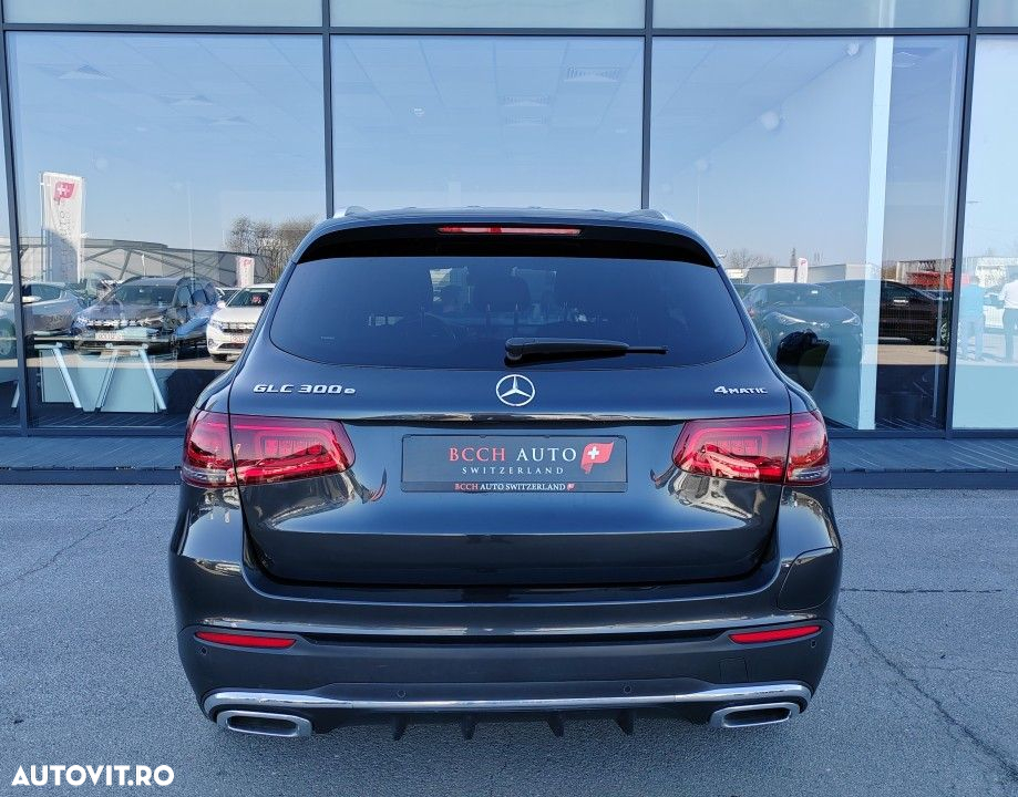 Mercedes-Benz GLC 300 e 4MATIC - 5