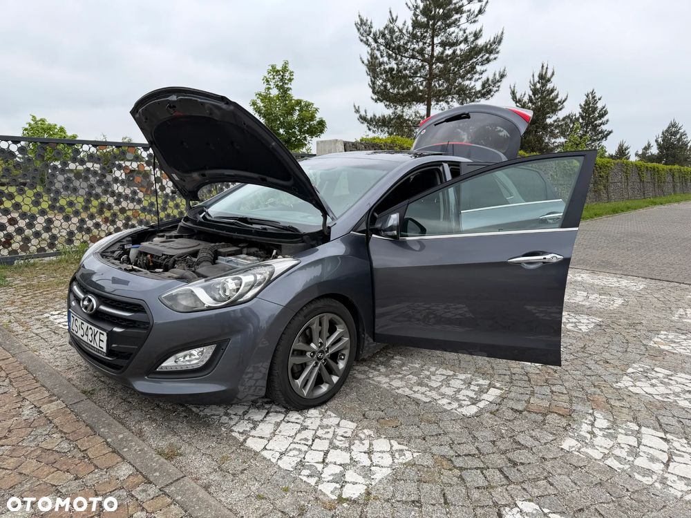 Hyundai i30 1.6 CRDi Premium DCT - 17