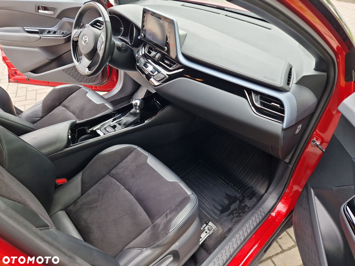 Toyota C-HR - 15