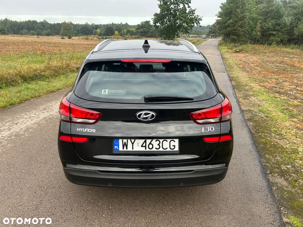 Hyundai i30 1.5 DPI Modern - 11