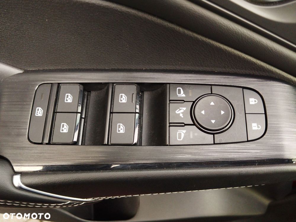 Nissan Qashqai 1.3 DIG-T mHEV N-Connecta Xtronic - 19