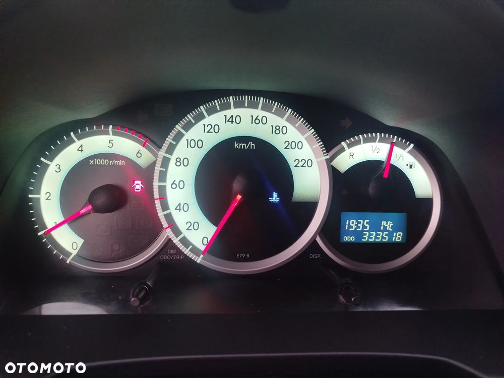 Toyota Corolla Verso 2.0 D-4D Sol - 21