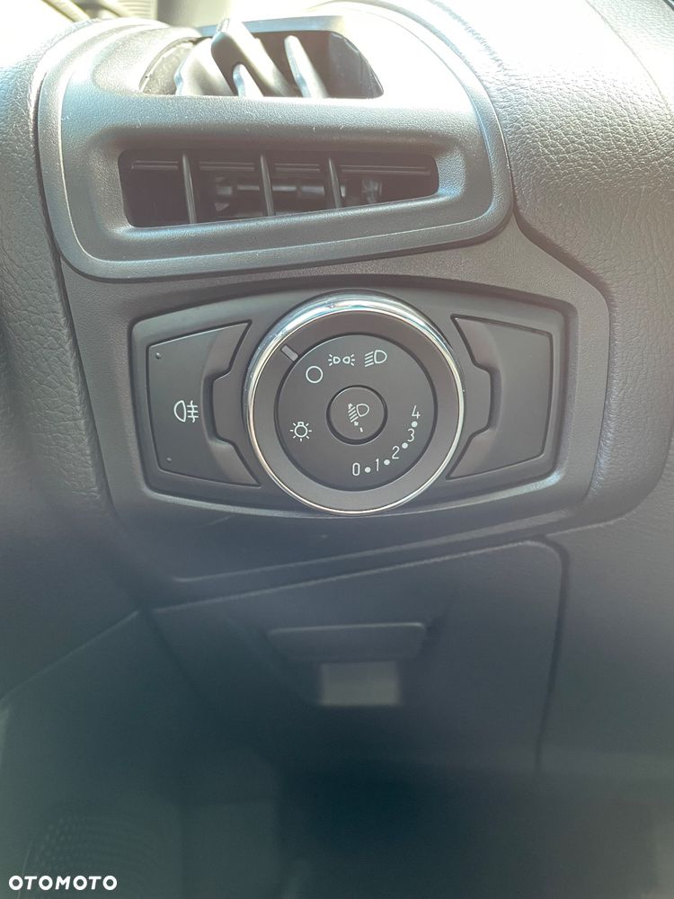 Ford Focus 1.6 Trend - 29