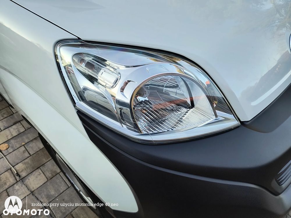 Fiat Fiorino Kombi 1.4 8V Base - 19