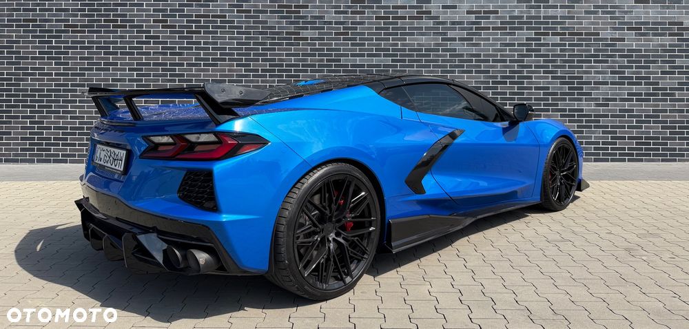 Chevrolet Corvette - 8
