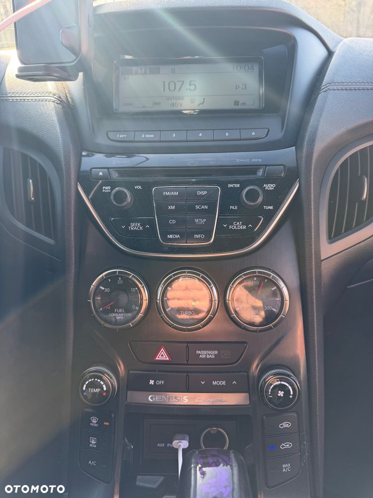 Hyundai Genesis Coupe - 19