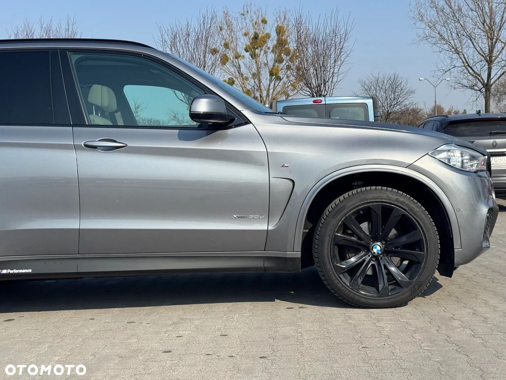 BMW X5 xDrive30d Sport-Aut - 12