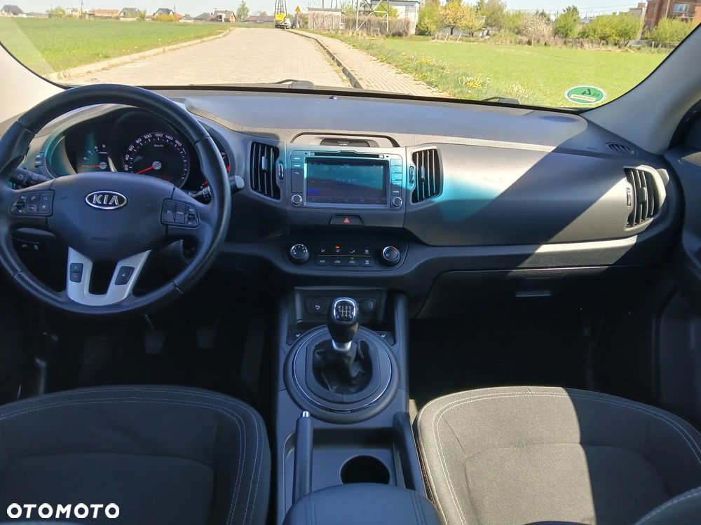 Kia Sportage 1.7 CRDI 2WD ISG Dream-Team Edition - 18