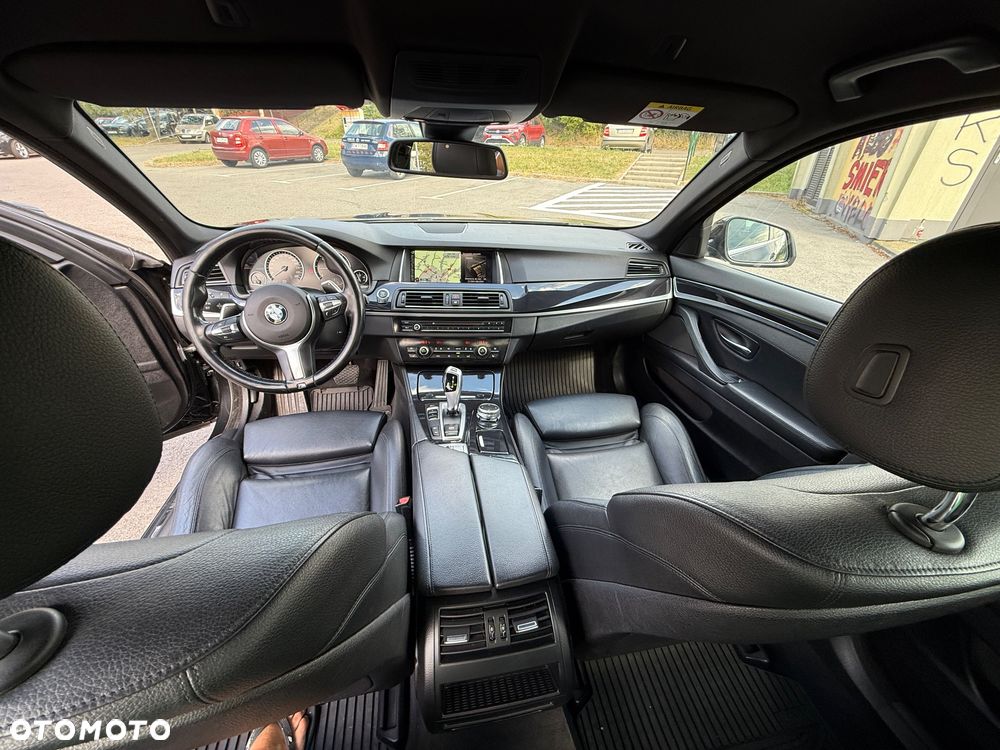 BMW Seria 5 520d xDrive - 17
