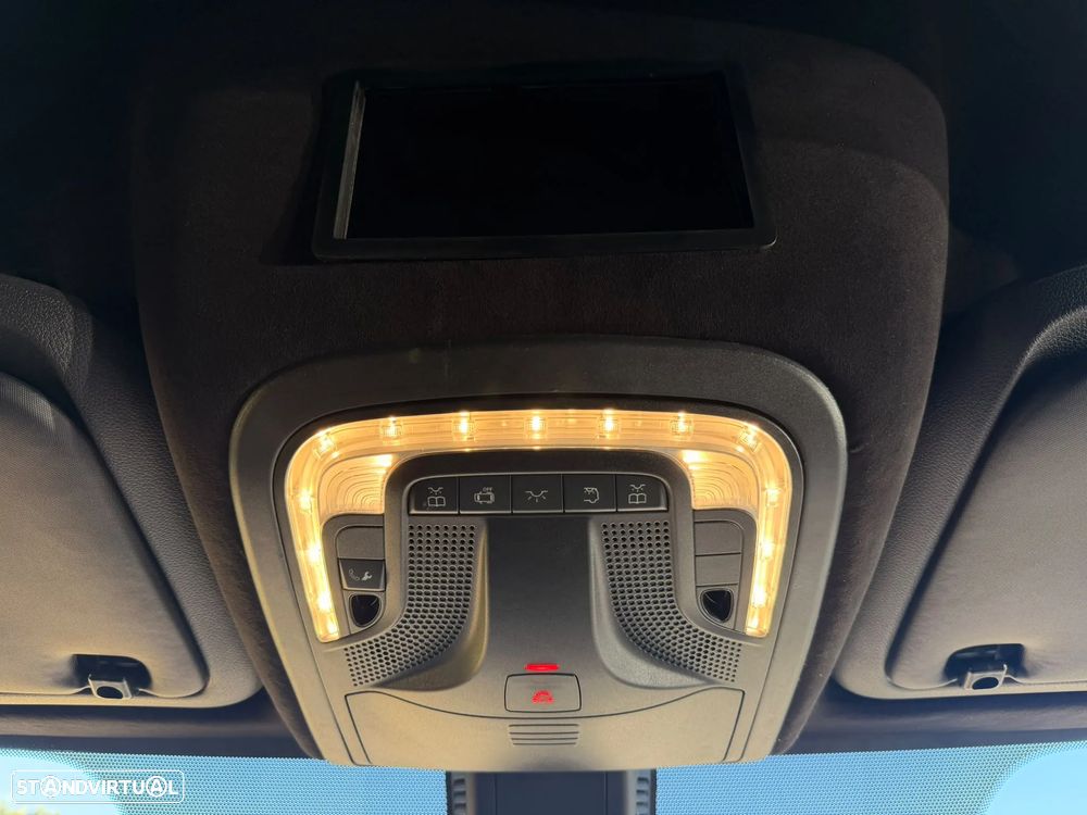 Mercedes-Benz Sprinter - 11