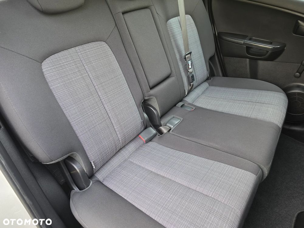 Kia Venga 1.4 CVVT Dream-Team Edition - 36
